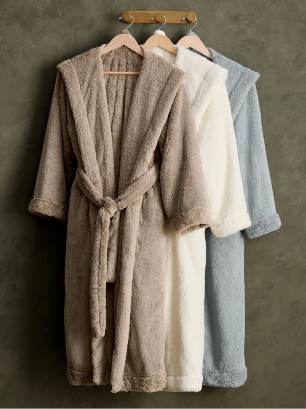 Pottery Barn L Women's Plush Hooded Robe with Belt Mocha New no tag